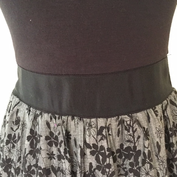 Fit and Flare Dress with Exposed Back Zipper - Picture 3 of 8